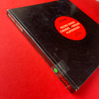 Record covers: the evolution of graphics reflected in record packaging (Graphis Press)