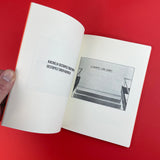 Lawrence Weiner: Zwei Blöcke. Two Blocks.